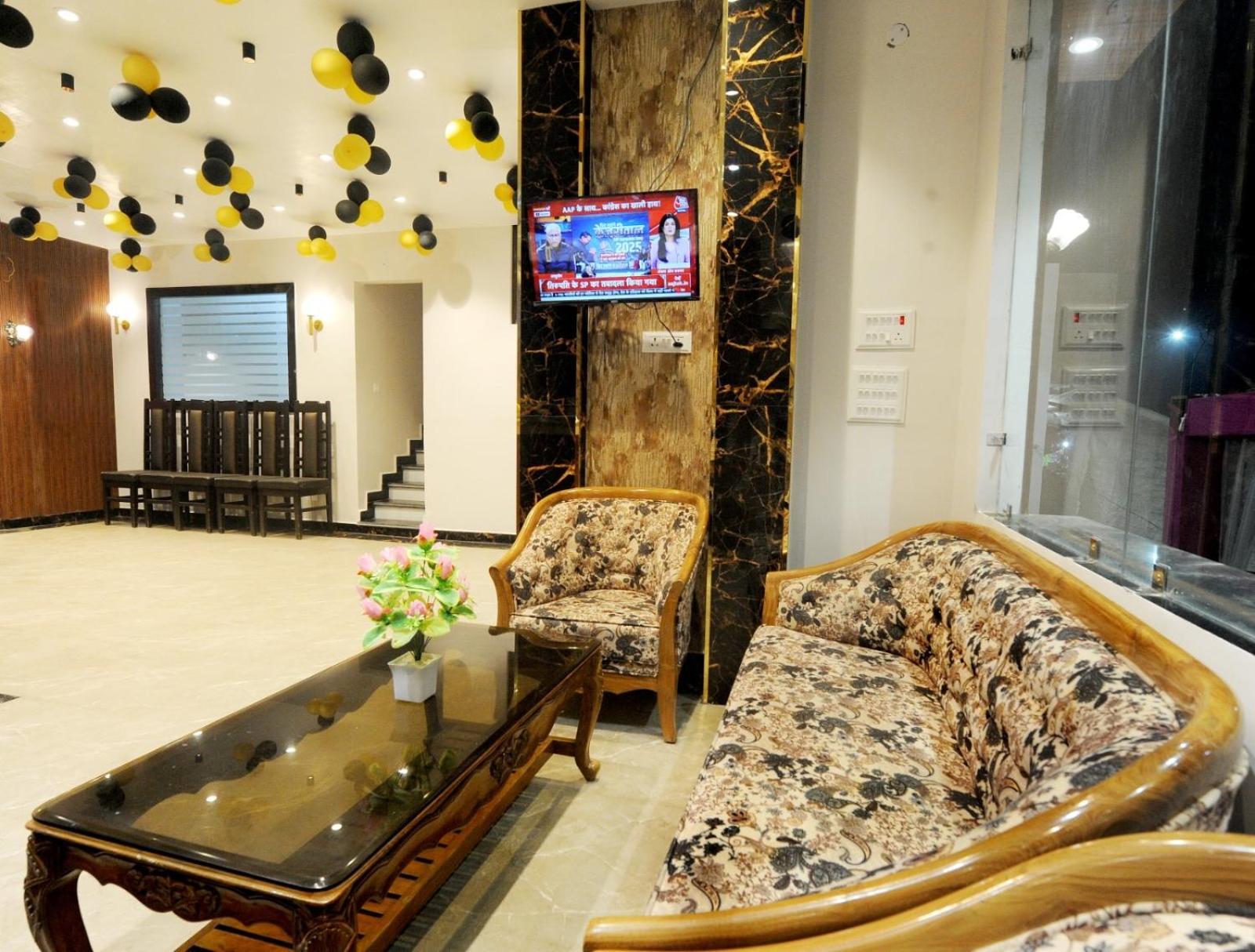 Golden Inn Prayagraj Exterior photo