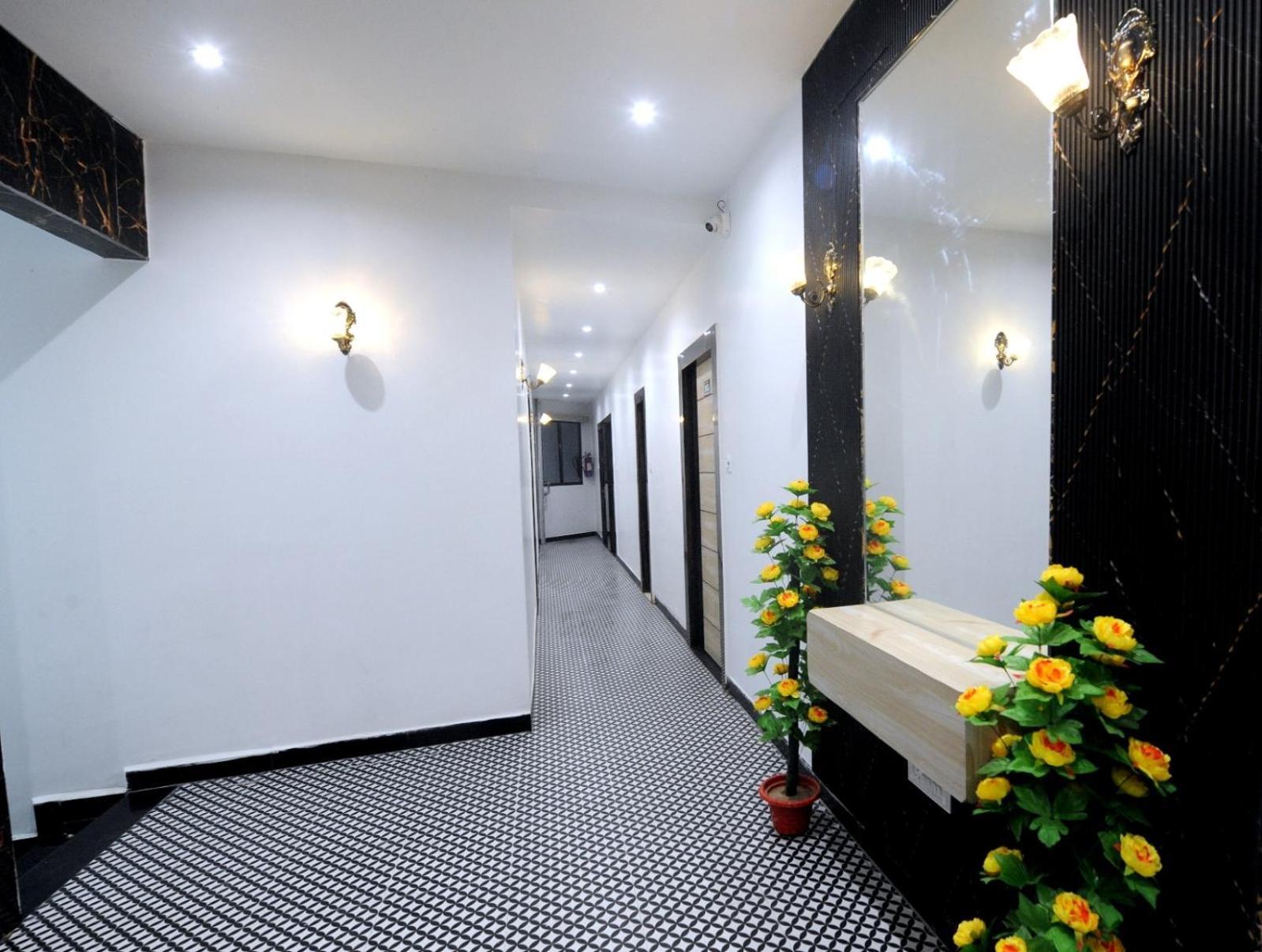 Golden Inn Prayagraj Exterior photo