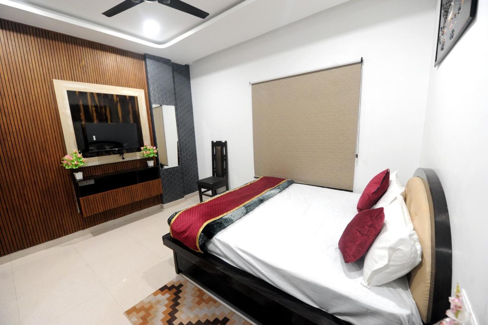 Golden Inn Prayagraj Exterior photo